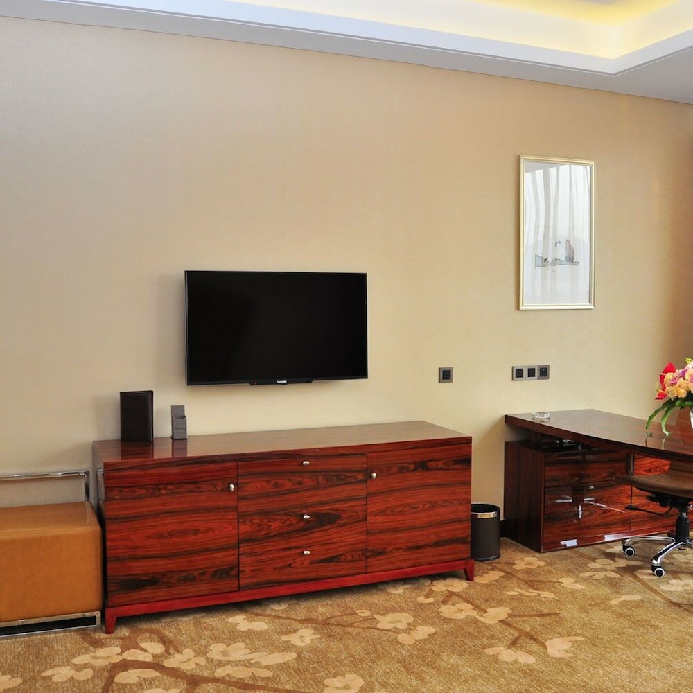 Фото Guangzhou Tongyu International Hotel