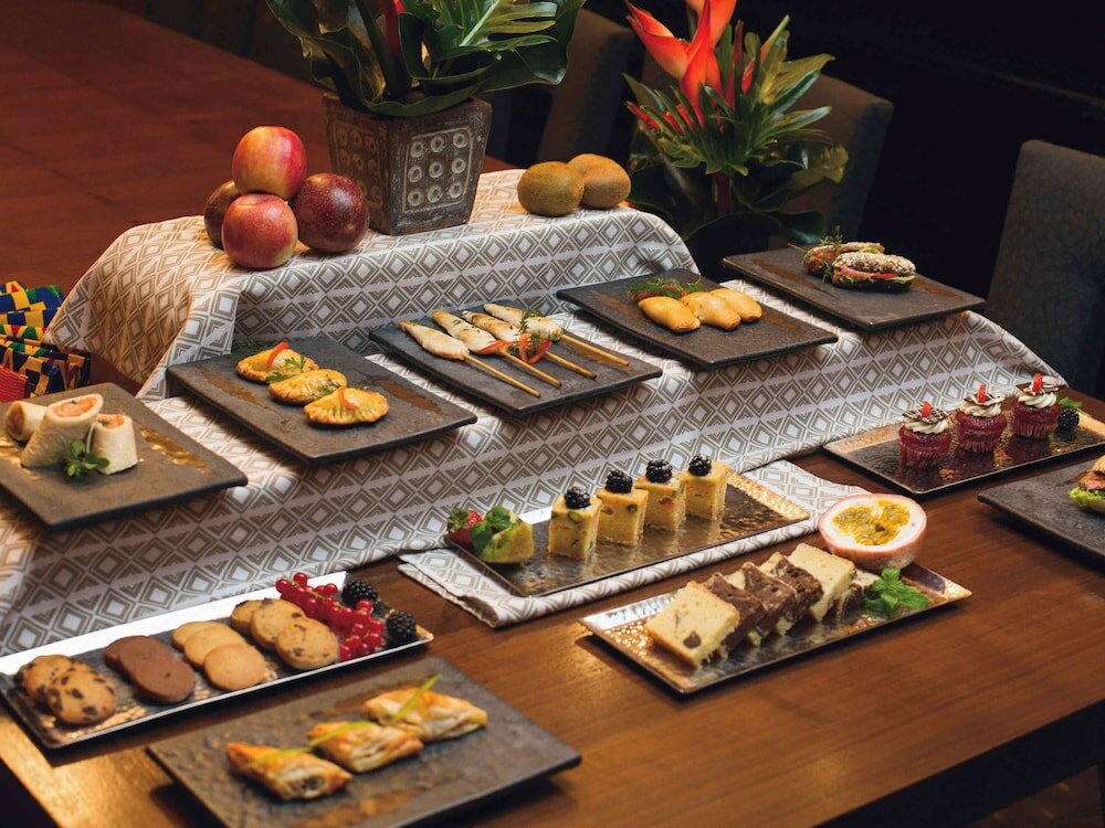 Фото Movenpick Ambassador Hotel