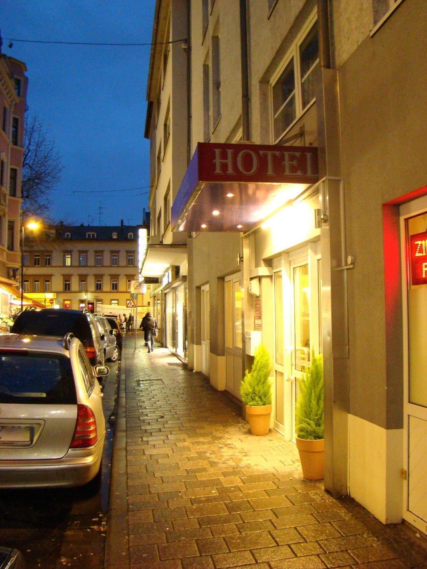 Фото City Hotel Wiesbaden