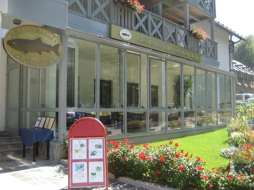 Фото Hotel Jezero