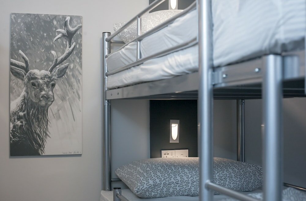 Фото West End Hotel