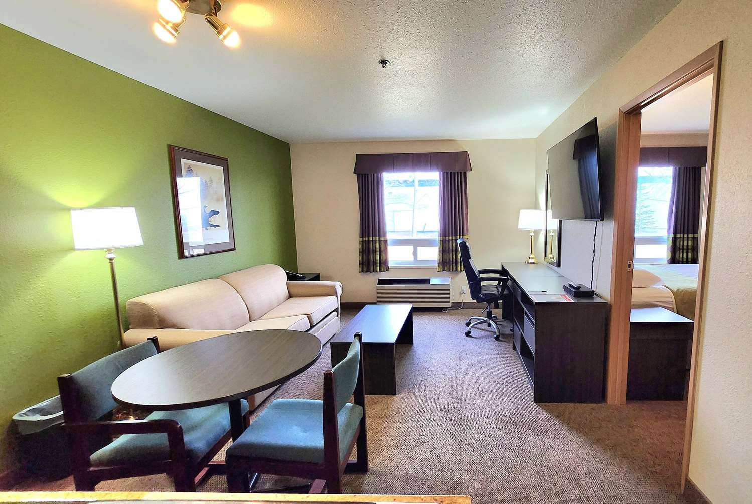 Фото Super 8 by Wyndham Portage La Prairie MB