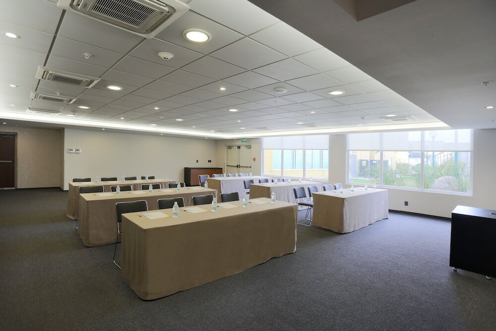 Фото City Express Tijuana Insurgentes