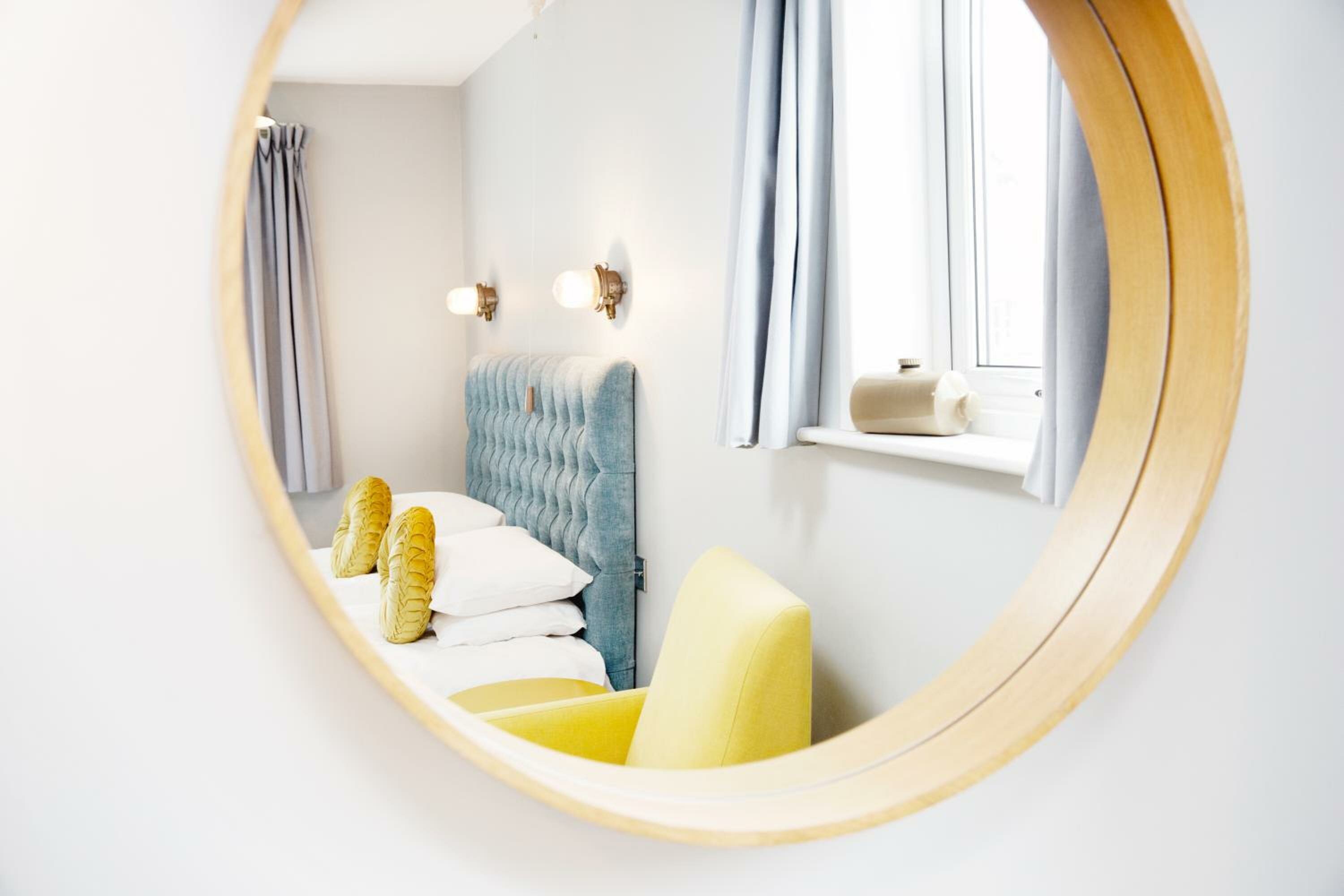 Фото The Lerryn Hotel