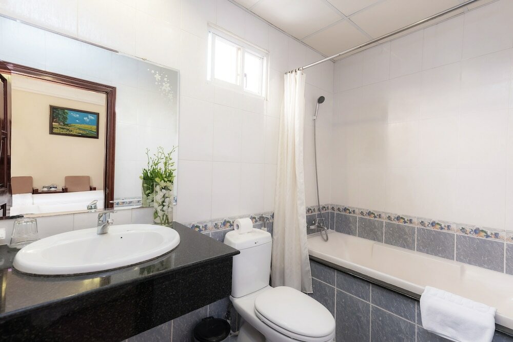 Фото Bon Ami Hotel