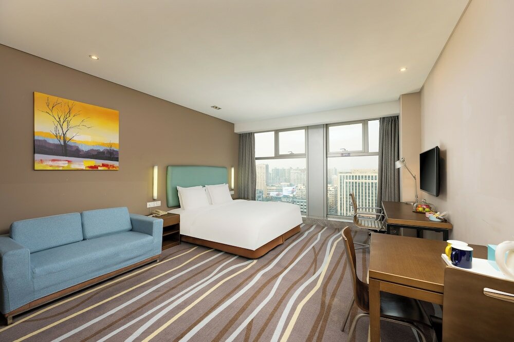 Фото Holiday Inn Express Hangzhou Huanglong, an Ihg Hotel
