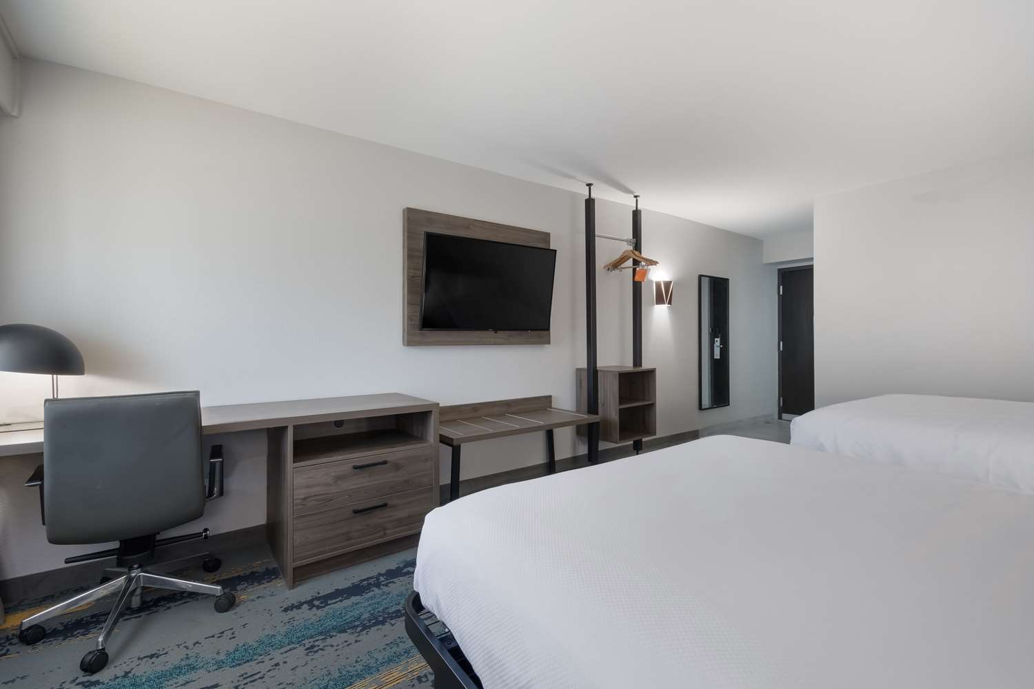 Фото Clarion Pointe Okc Airport