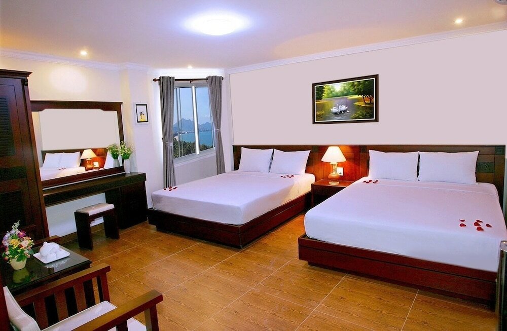 Фото Nice Swan Hotel