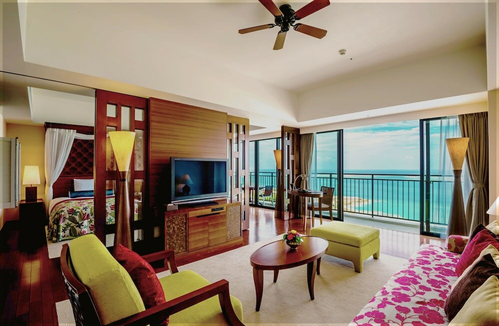Фото Southern Beach Hotel & Resort Okinawa