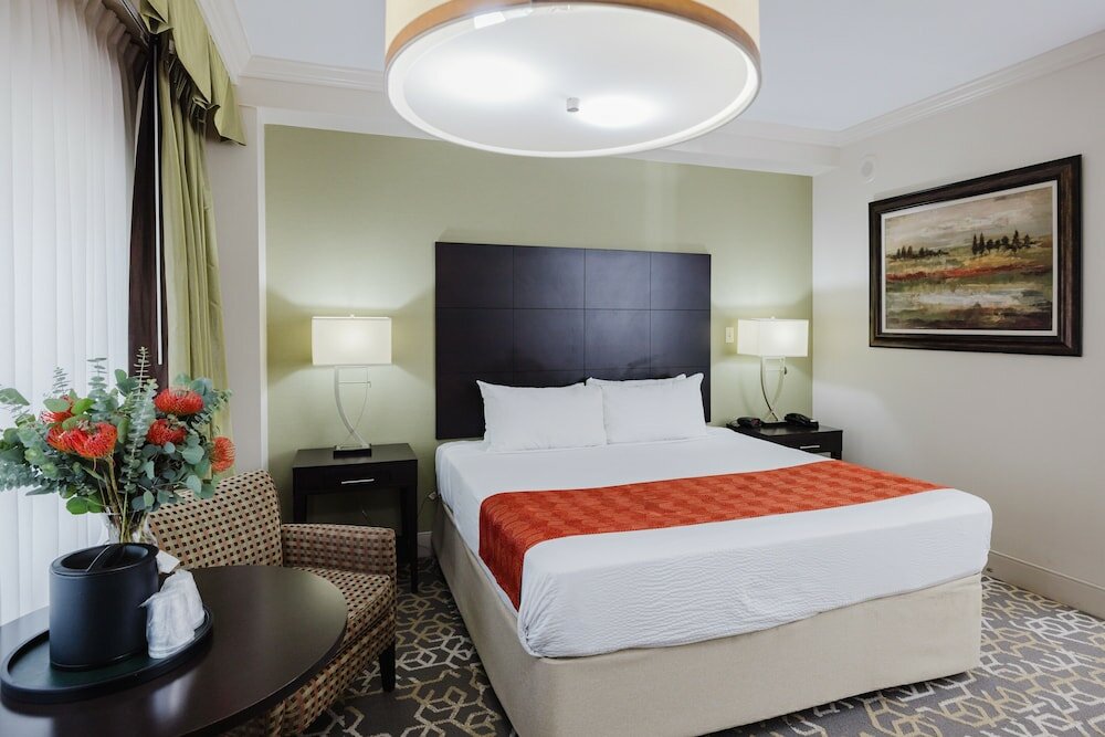 Фото Brent House Hotel