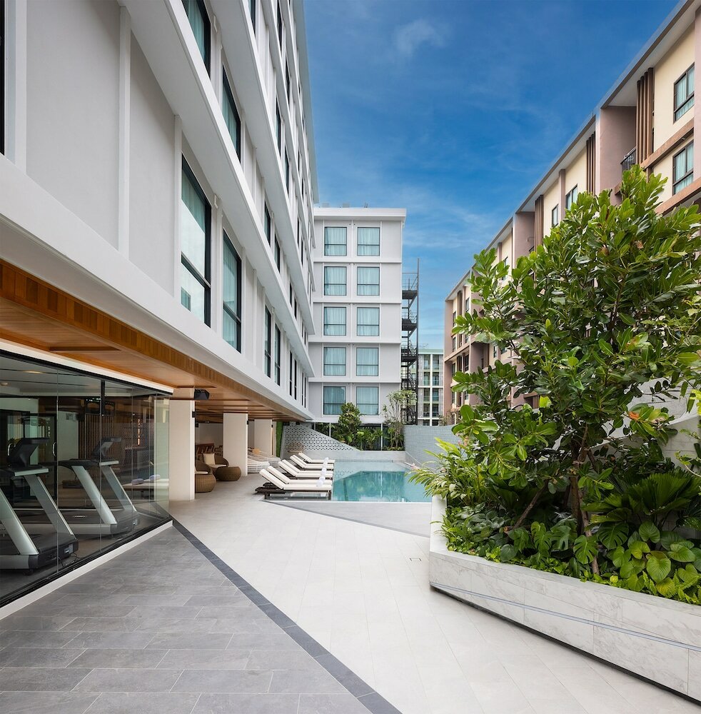 Фото Travelodge Phuket Town