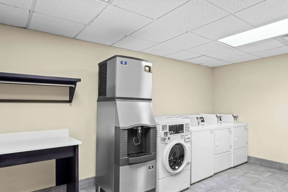 Фото Comfort Inn & Suites Grenada