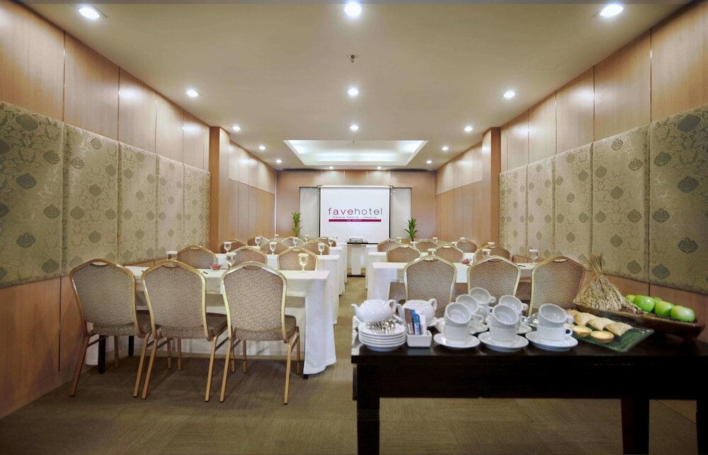 Фото Favehotel Kelapa Gading