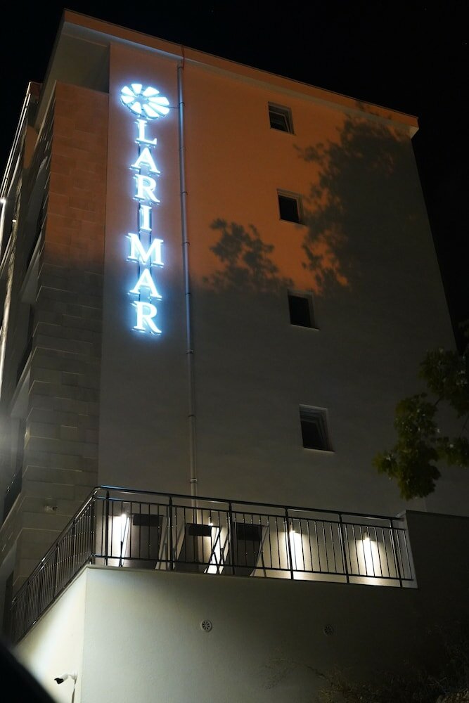 Фото Hotel Larimar