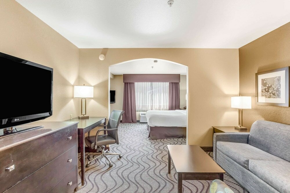 Фото La Quinta Inn & Suites by Wyndham Meridian Boise West