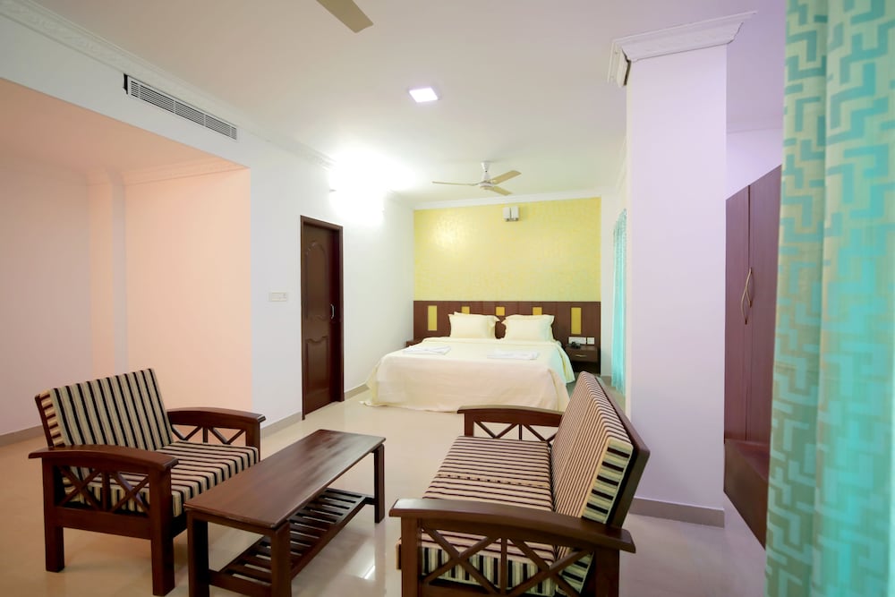 Фото Отель Lee Crysstal