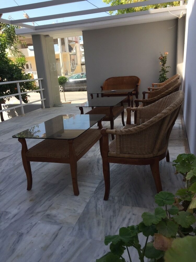 Фото Alkyonides Hotel