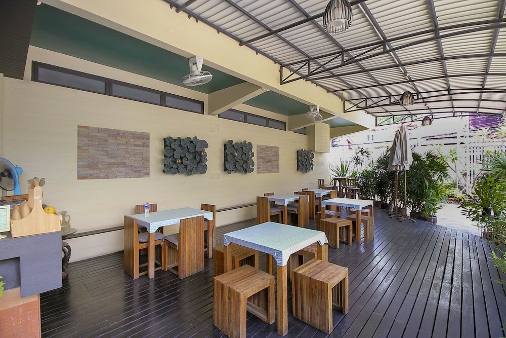 Фото Rajata Hotel