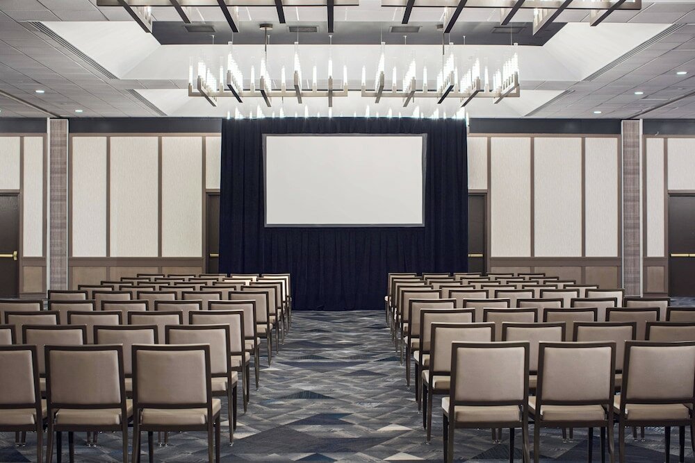 Фото Renaissance Toledo Downtown Hotel