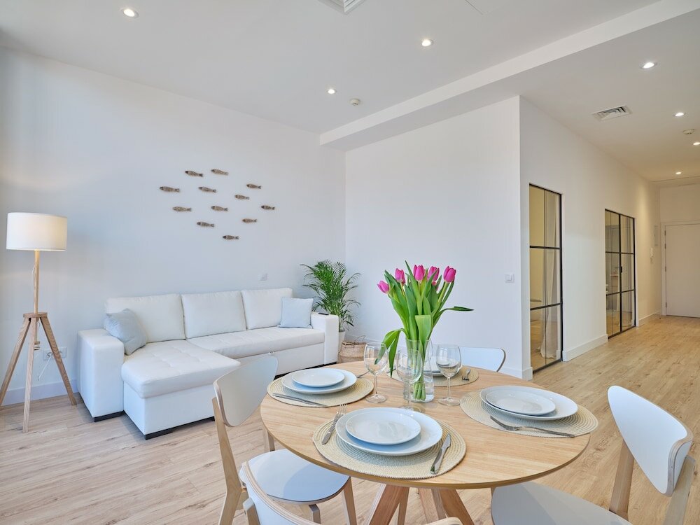 Фото Paseo Suites Hotel