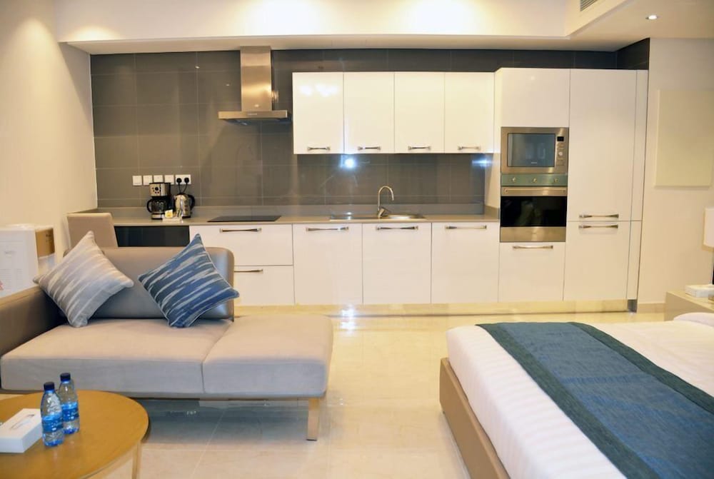 Фото The Lodge Suites