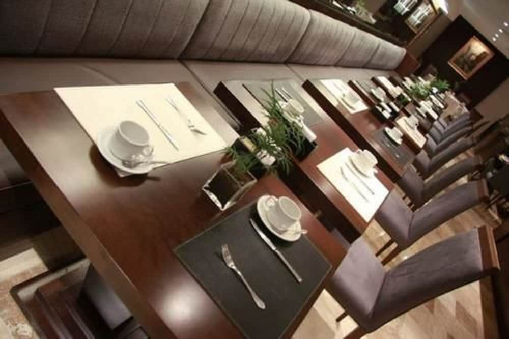 Фото Grand King Hotel