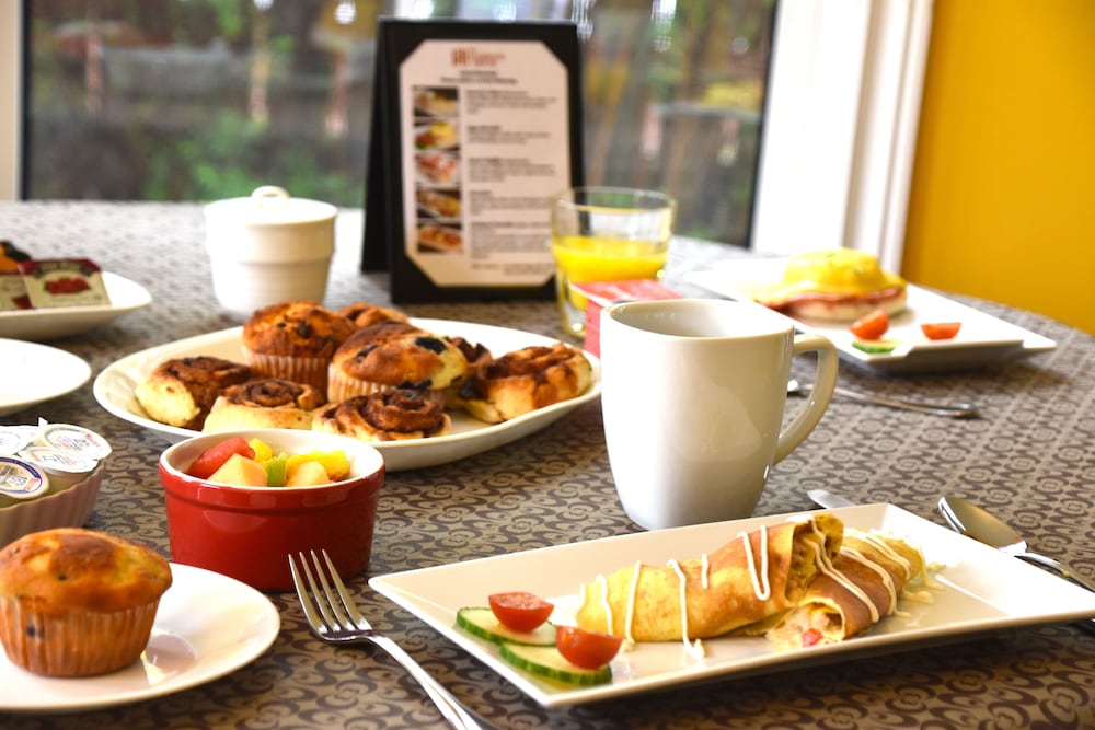 Фото The Harbour House