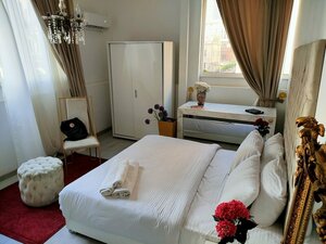 Velvet Hotel (Mohamed Farid Street, 118), hotel