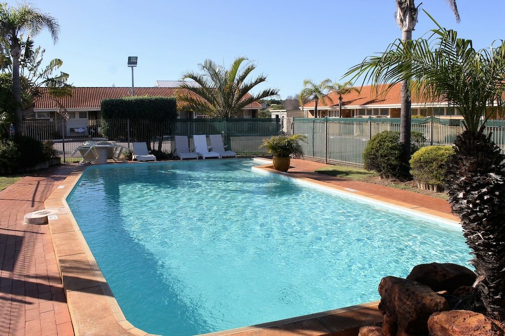 Фото Hospitality Geraldton SureStay Collection by Best Western