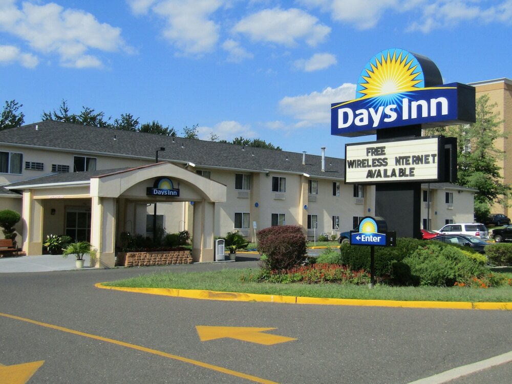 Фото Days Inn by Wyndham Runnemede Philadelphia Area