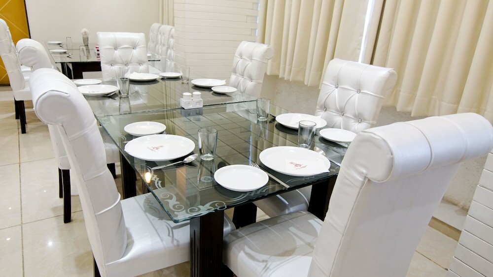 Фото Hotel Amrta