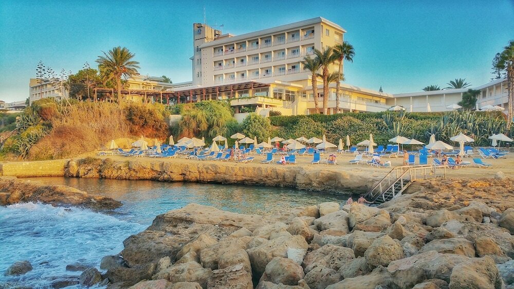 Фото Cynthiana Beach Hotel