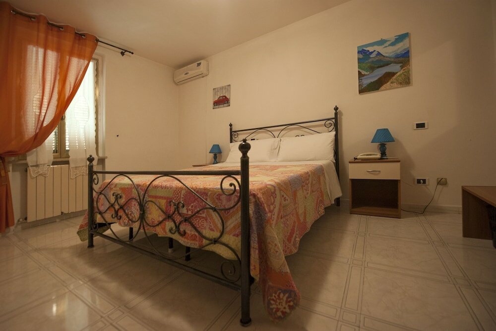 Фото Hotel Athena