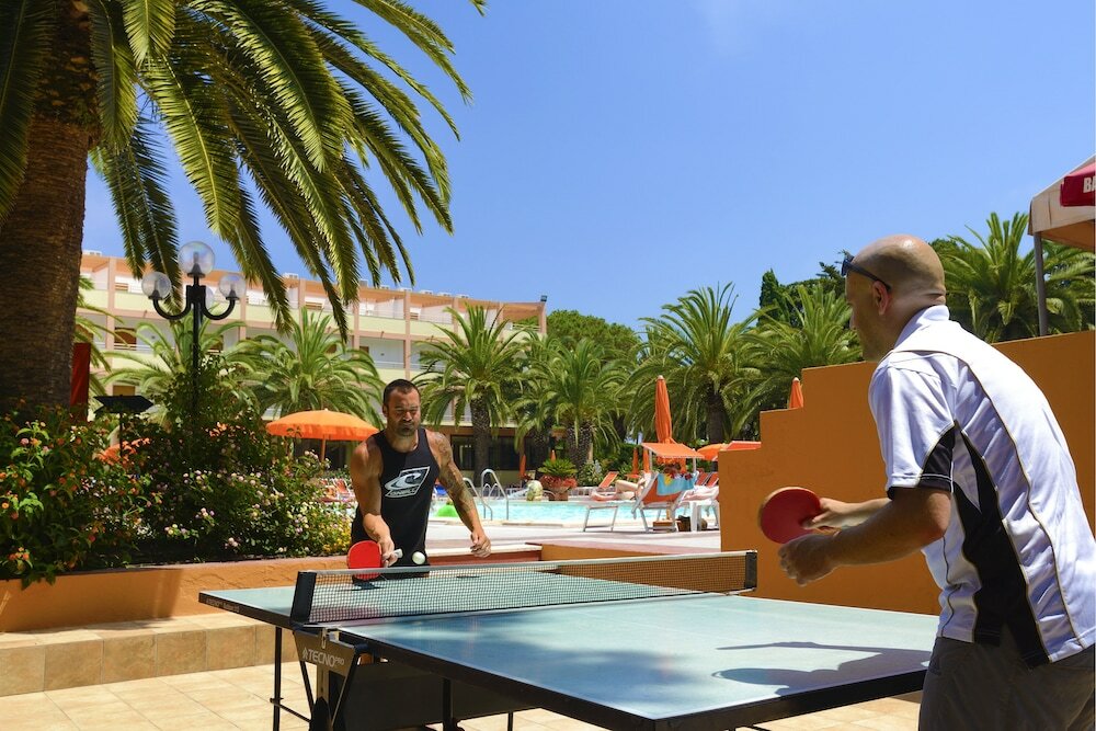 Фото Hotel Oasis