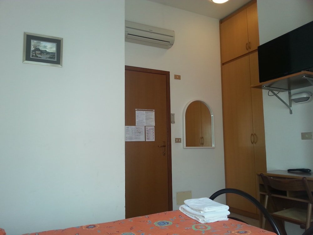 Фото Hotel Marylise