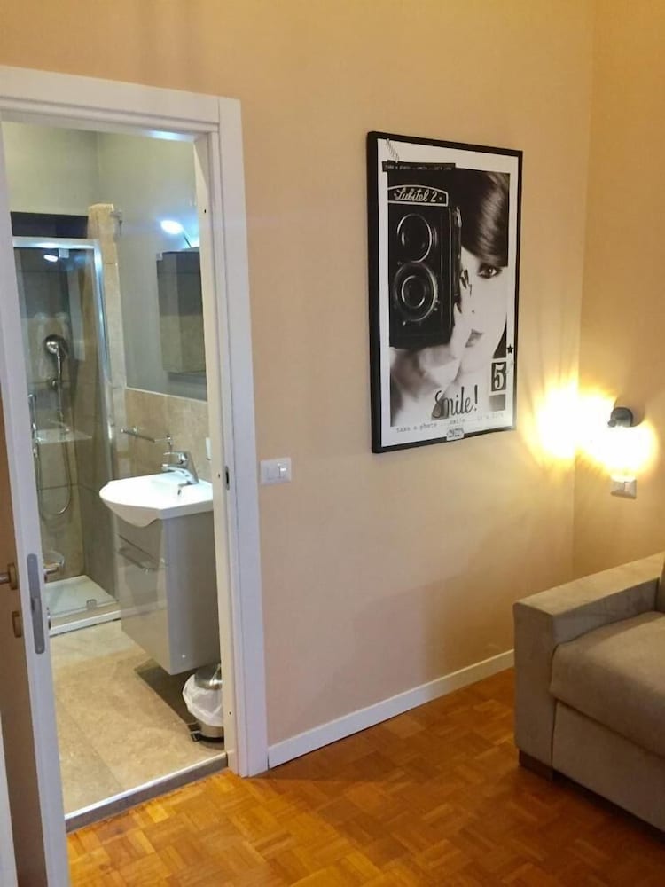 Фото Amedeo Square