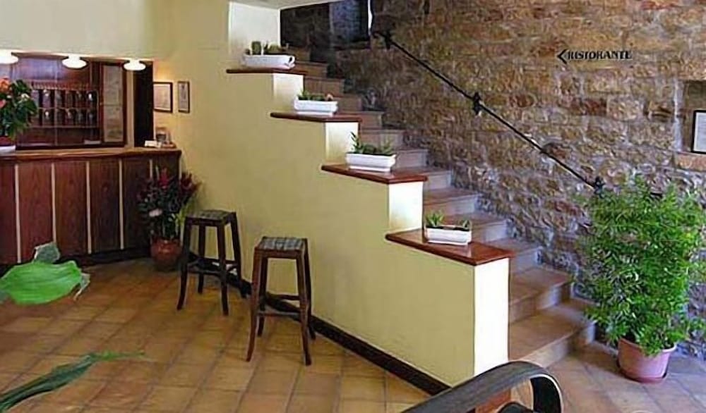 Фото Albergo La Rocca