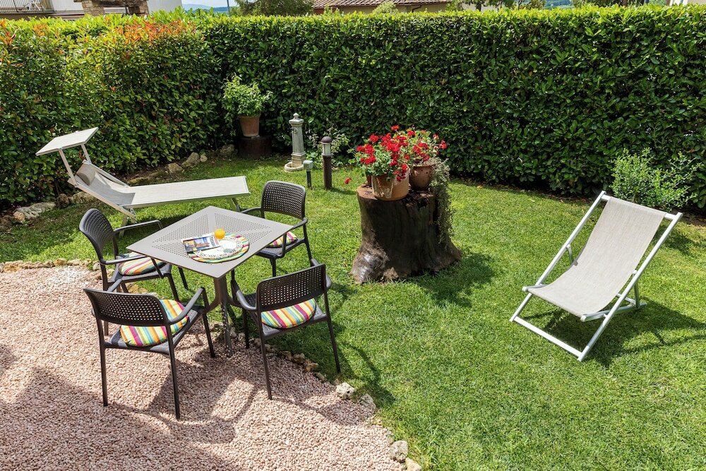 Фото B & B La Cornice - Gina Room With Bathroom and Private Terrace