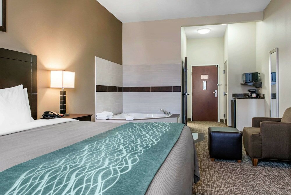 Фото Comfort Inn & Suites Porter near Indiana Dunes