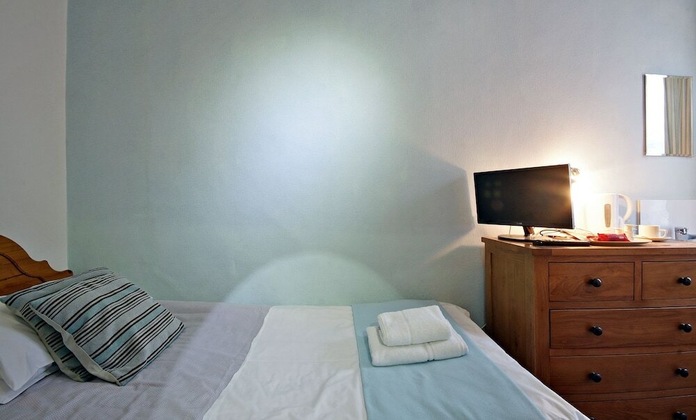 Фото Galtres Lodge Hotel