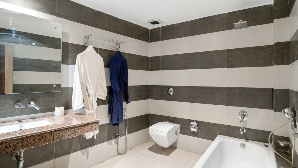 Фото Niranjana Hotel