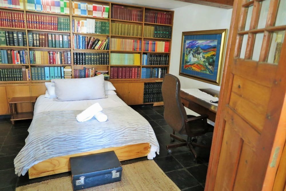 Фото Sandton Farmhouse Executive B&b