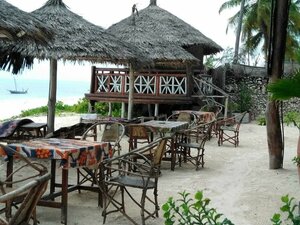 Гостиница Bahari Pizza Restaurant and Bungalows