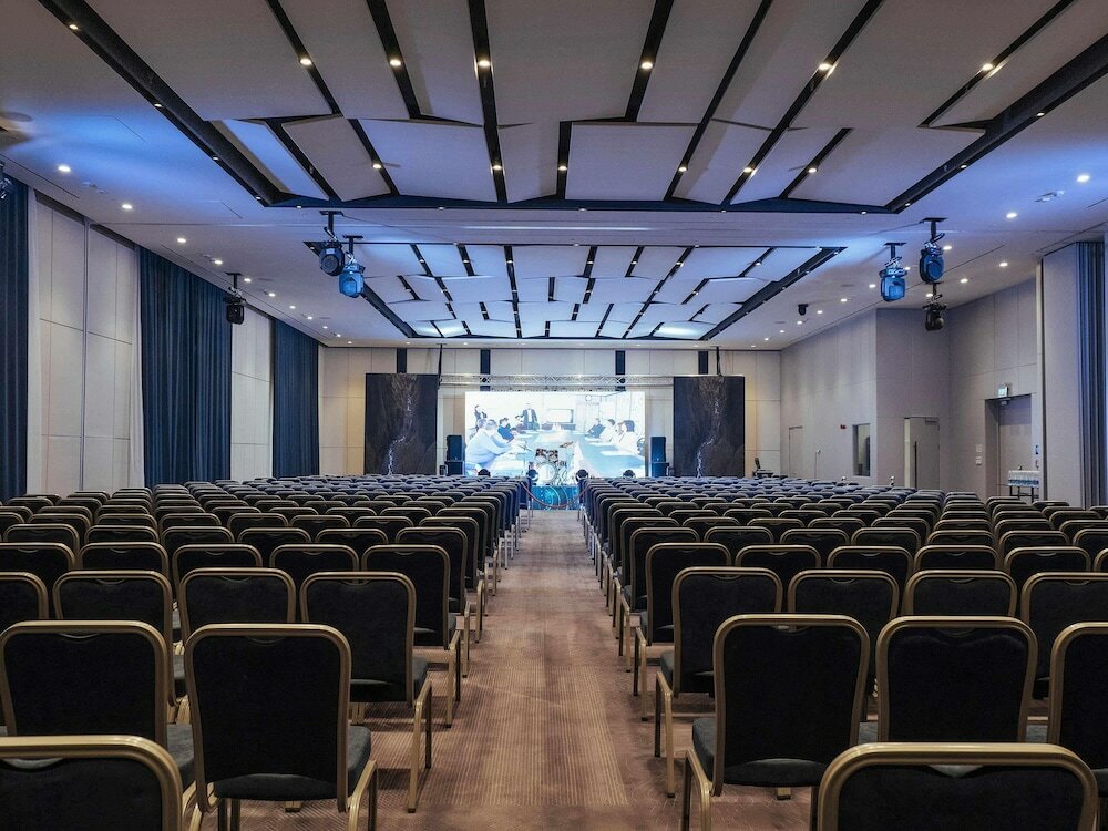 Фото Novotel Bishkek City Center