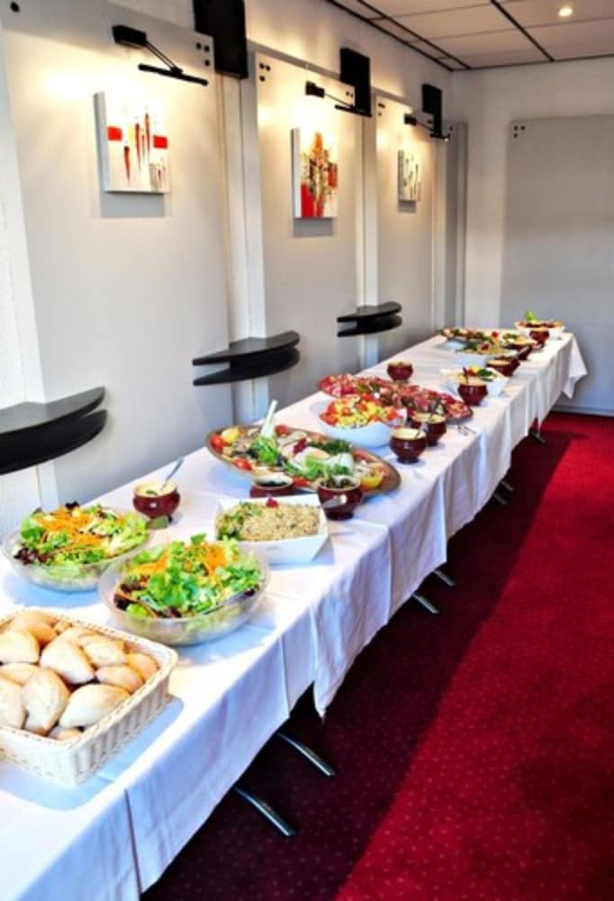 Фото Hôtel Europole