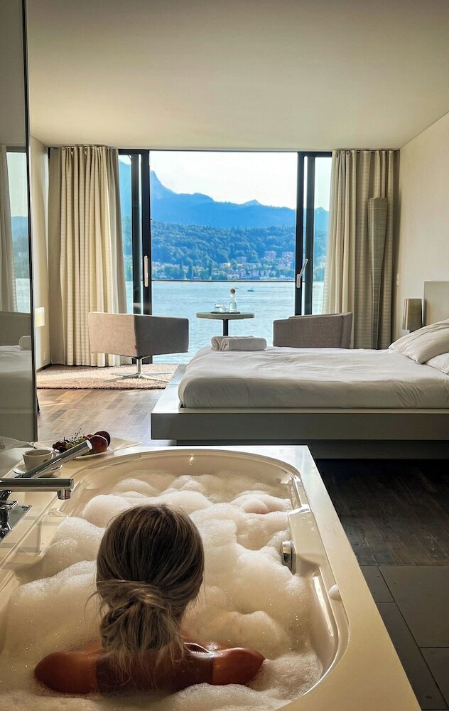 Фото Hermitage Lake Lucerne - Beach Club & Lifestyle Hotel