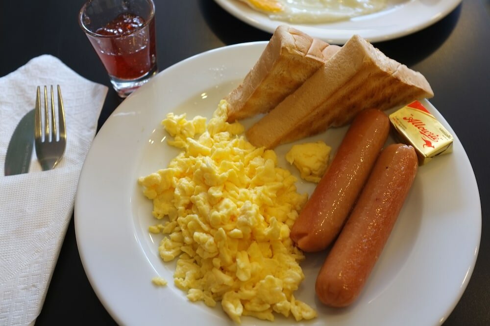 Фото Warm Well Hostel Kanchanaburi