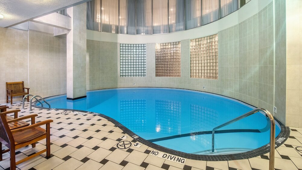 Фото Holiday Inn Hotel & Suites Vancouver Downtown, an Ihg Hotel