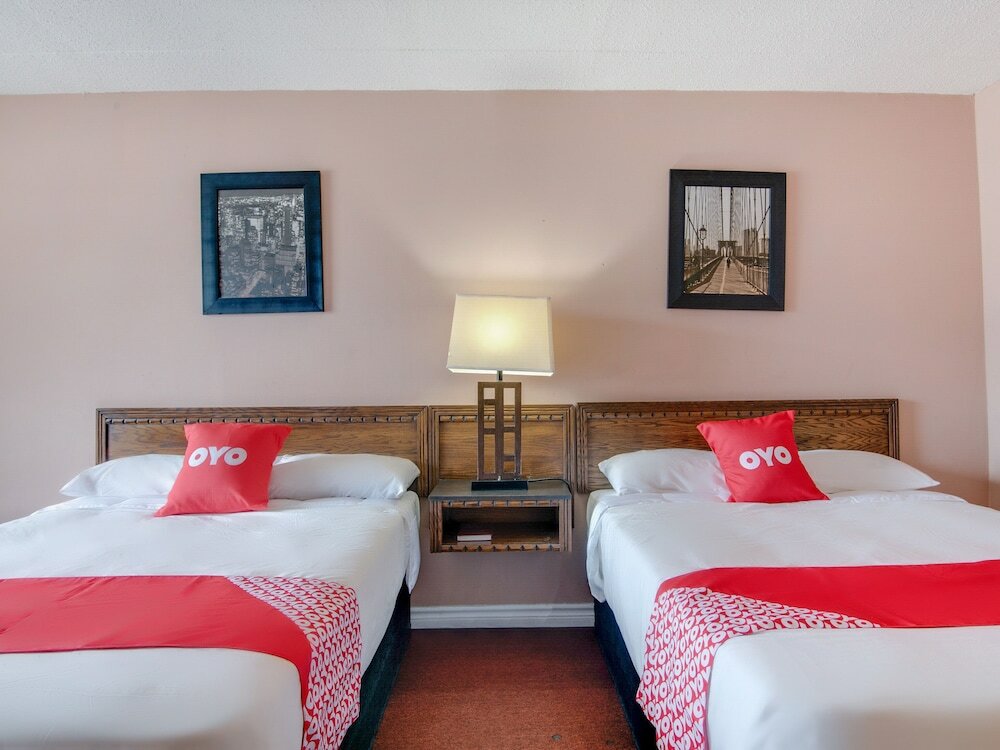 Фото Oyo Hotel Niagara Falls, On - Fallsview