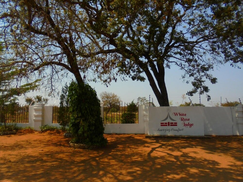 Фото White Rose Lodge